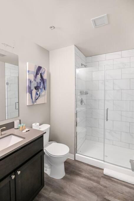 Апартаменты 2Br Unit In The Heart Of Dt On Playhouse Square, With Pool And Gym Access-1106 Кливленд Экстерьер фото
