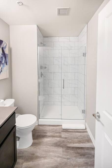 Апартаменты 2Br Unit In The Heart Of Dt On Playhouse Square, With Pool And Gym Access-1106 Кливленд Экстерьер фото